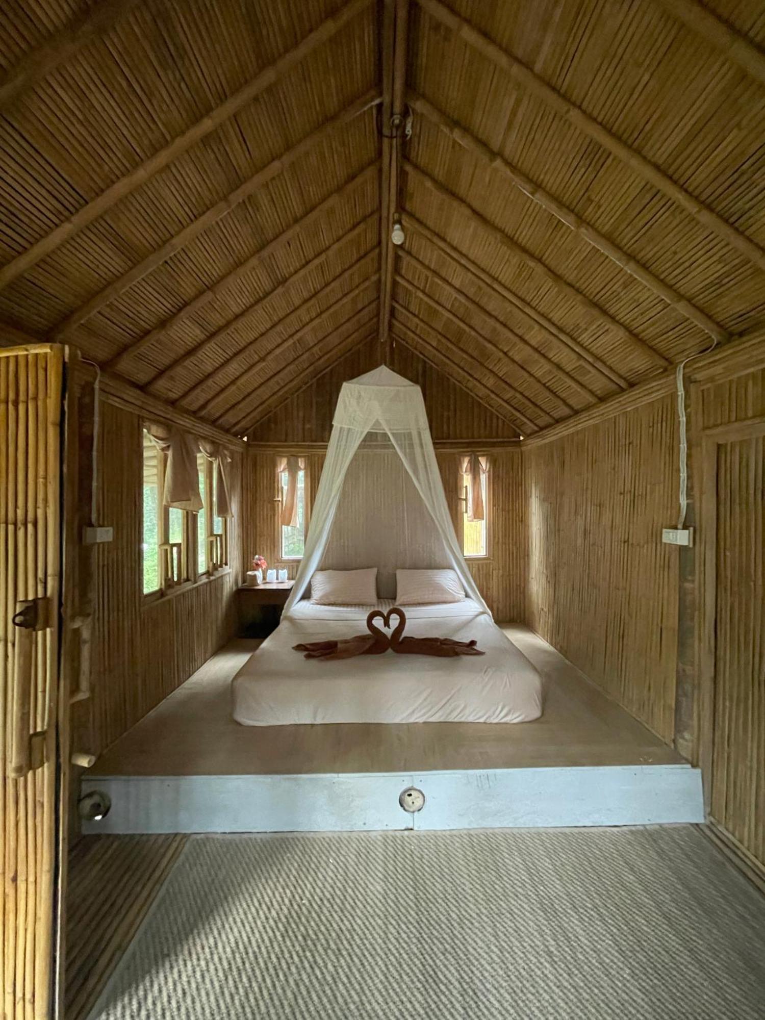 Coffee And Resort Koh Phayam Exterior foto